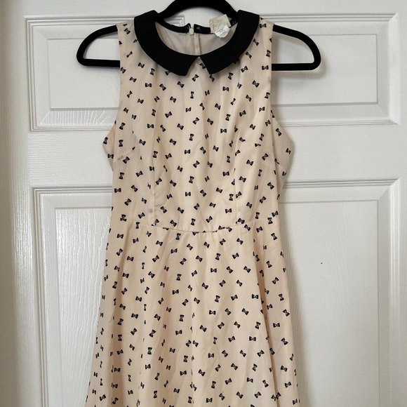 One Clothing Peter Pan Collar, Bow Print Dress, Size: Small - Picture 1 of 3